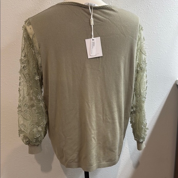 Sioni Green Boxy Ruffled Sweatshirt - Picture 4 of 6